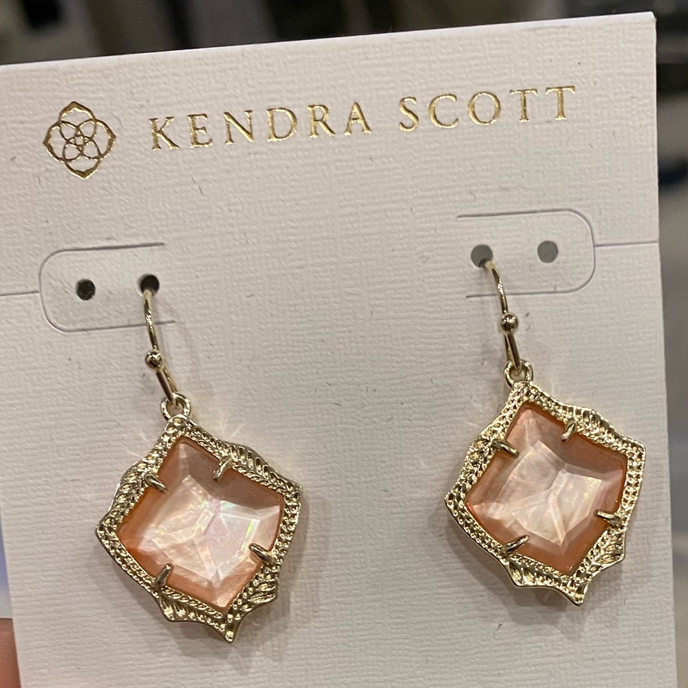 Kendra Scott Kyrie Earrings Peach Illusion